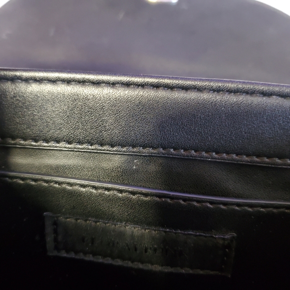 Metal lock crossbody bag - Picture 6 of 6